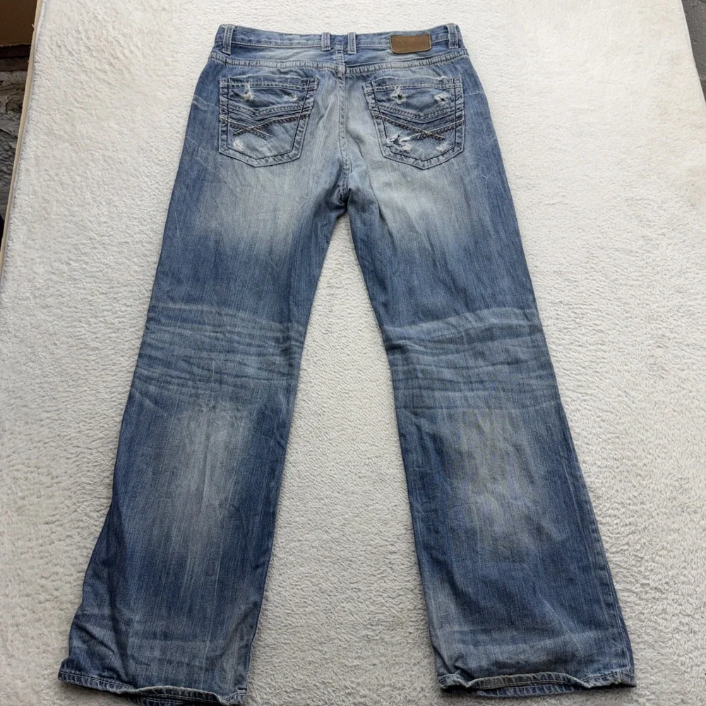 BKE Tyler Mens 34R Straight Leg Jeans Blue Medium Wash Distressed 100% Cotton